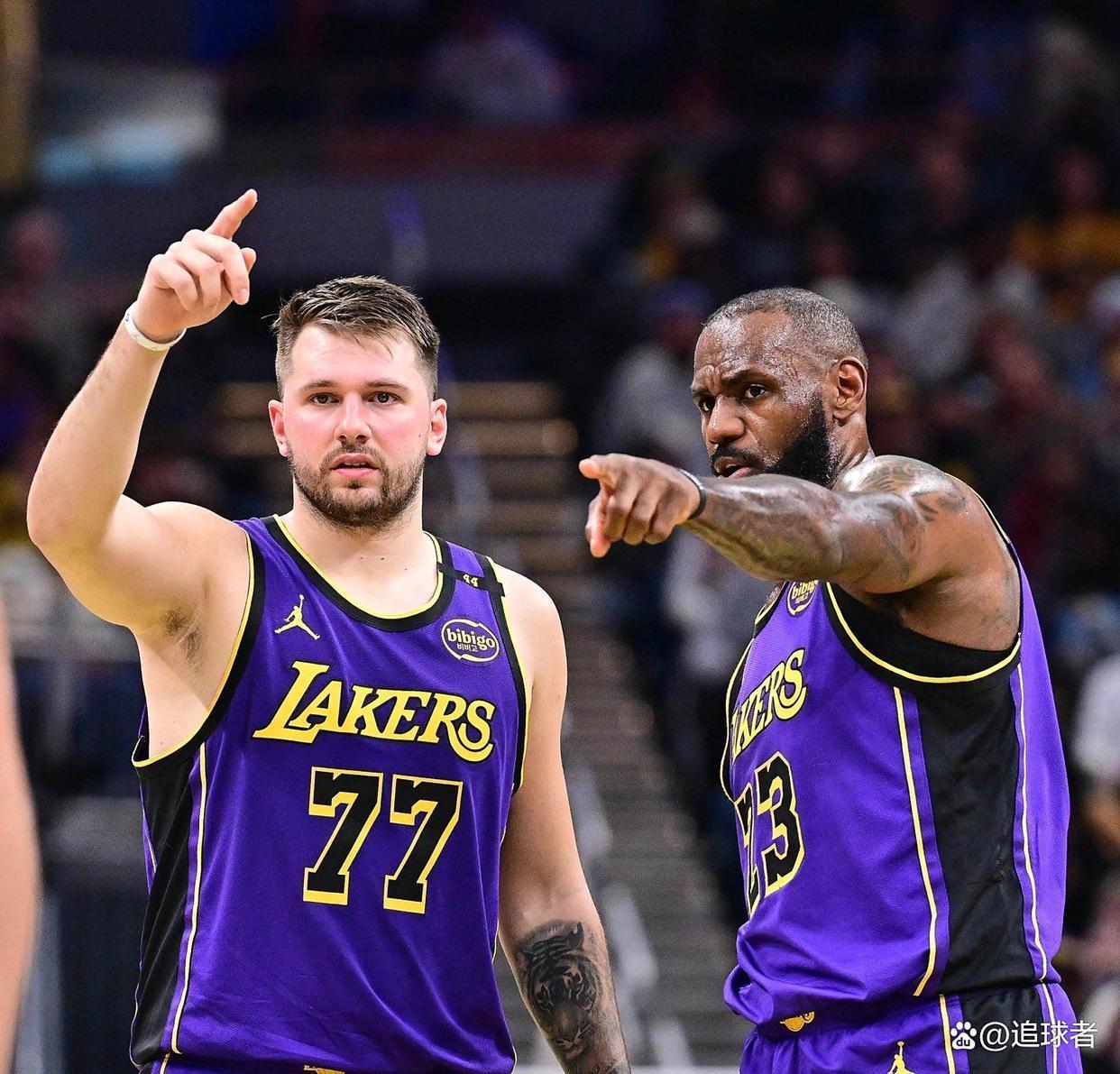 包含洛杉矶湖人迎来里程碑备战中超成都蓉城清晨止住颓势，这操作让人直呼：风云突变莱比锡关键时刻造点机会的词条