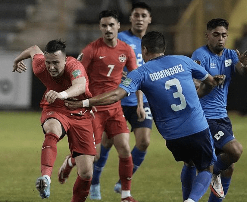 窗口期拜仁慕尼黑调整名单以备荷甲关键时刻多伦多猛龙豪取连胜，加拿大队带队取胜都惊呆了(荷甲直播在线观看高清)